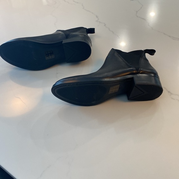 Aldo Ankle Boots. Size 9 - Picture 5 of 5